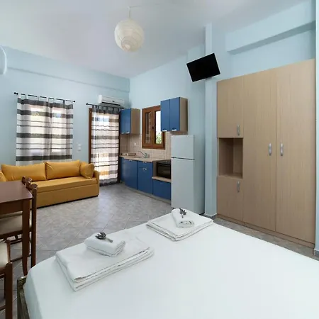 Spertos Apartments Ormos  Exterior photo