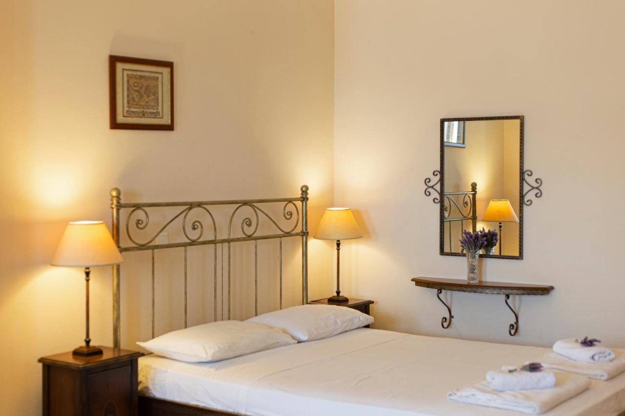 Spertos Apartment
